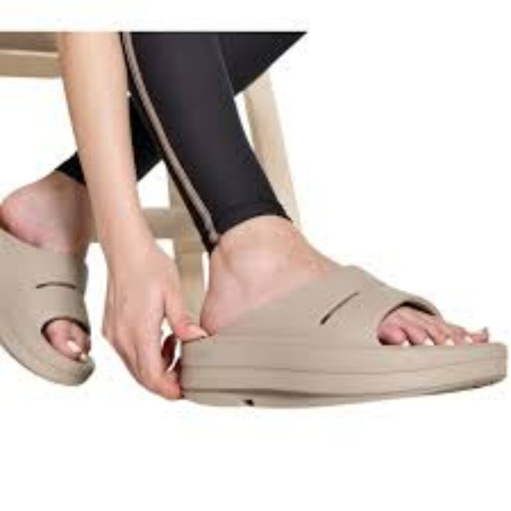 OOFOS - NWOT Women's Platform Slide - NOMAD